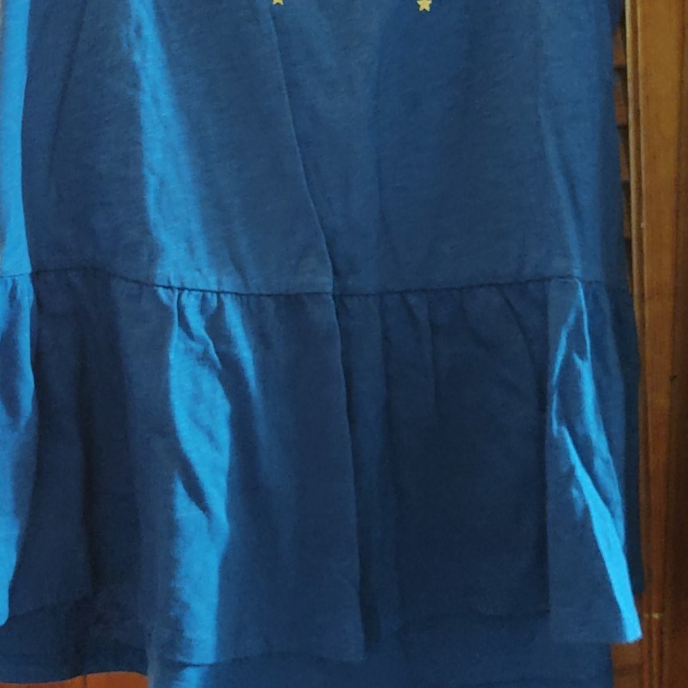 Top - Picture 2 of 2